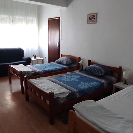 Apartmani Banatski Konak Zrenjanin Bagian luar foto