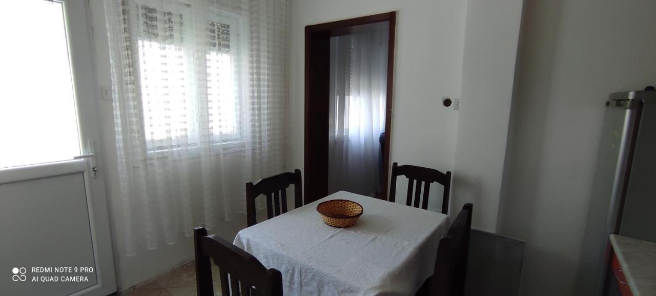 Apartmani Banatski Konak Zrenjanin Bagian luar foto